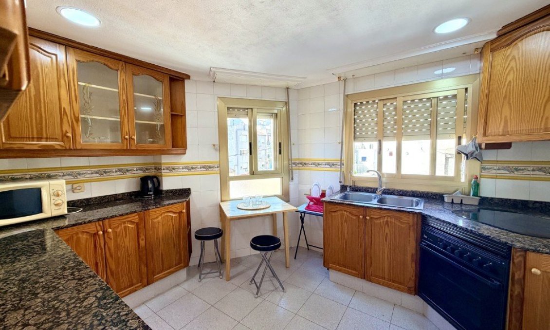 Segunda mano - Apartamento -
Elche - Costa Blanca