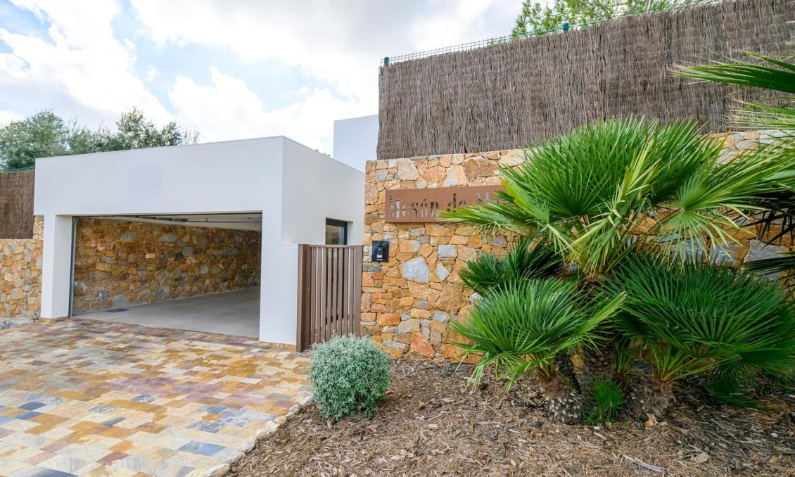 Segunda mano - Villa -
Orihuela - Inland