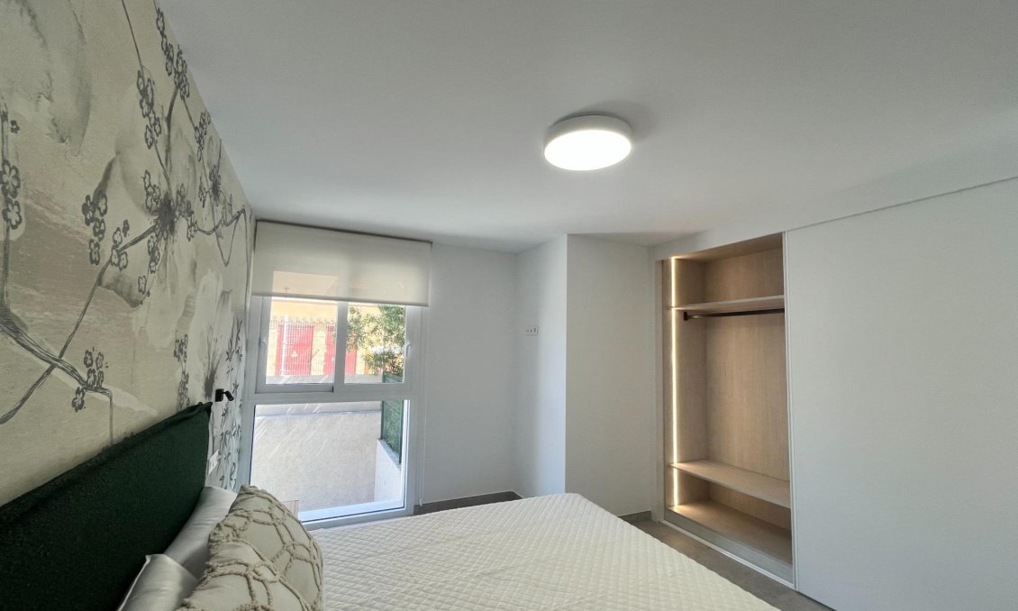 Segunda mano - Apartamento -
Torrevieja - Torreblanca