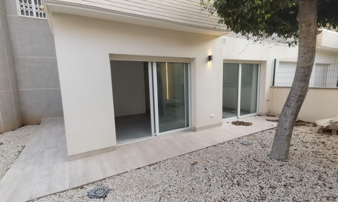Segunda mano - Apartamento -
Torrevieja - Torreblanca