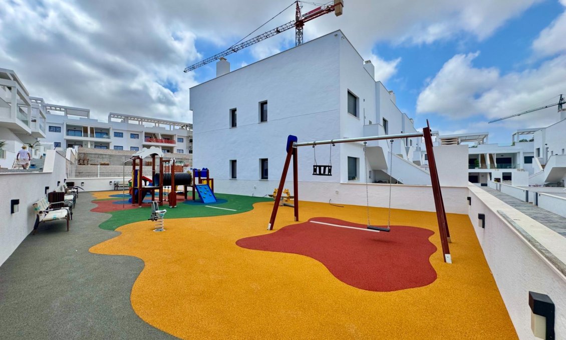 Revânzare - Mansardă -
Torrevieja - Costa Blanca