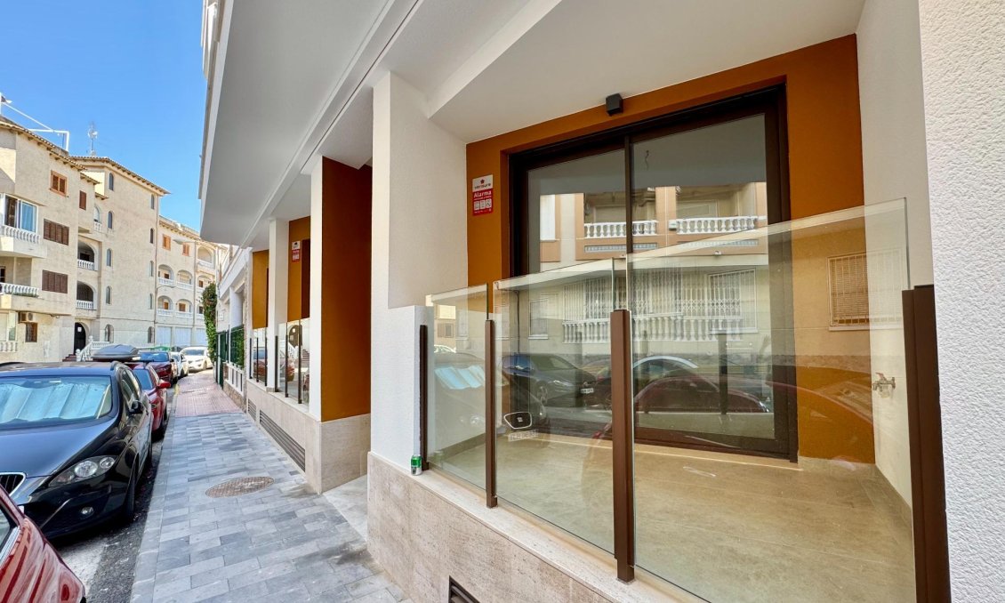 Segunda mano - Apartamento -
Torrevieja - Habaneras