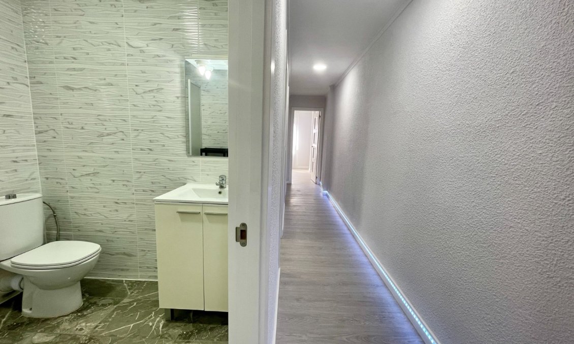 Segunda mano - Apartamento -
Bigastro - Inland