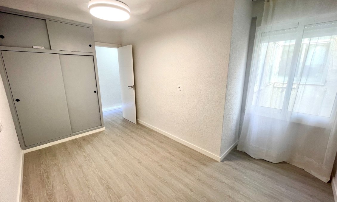 Segunda mano - Apartamento -
Bigastro - Inland