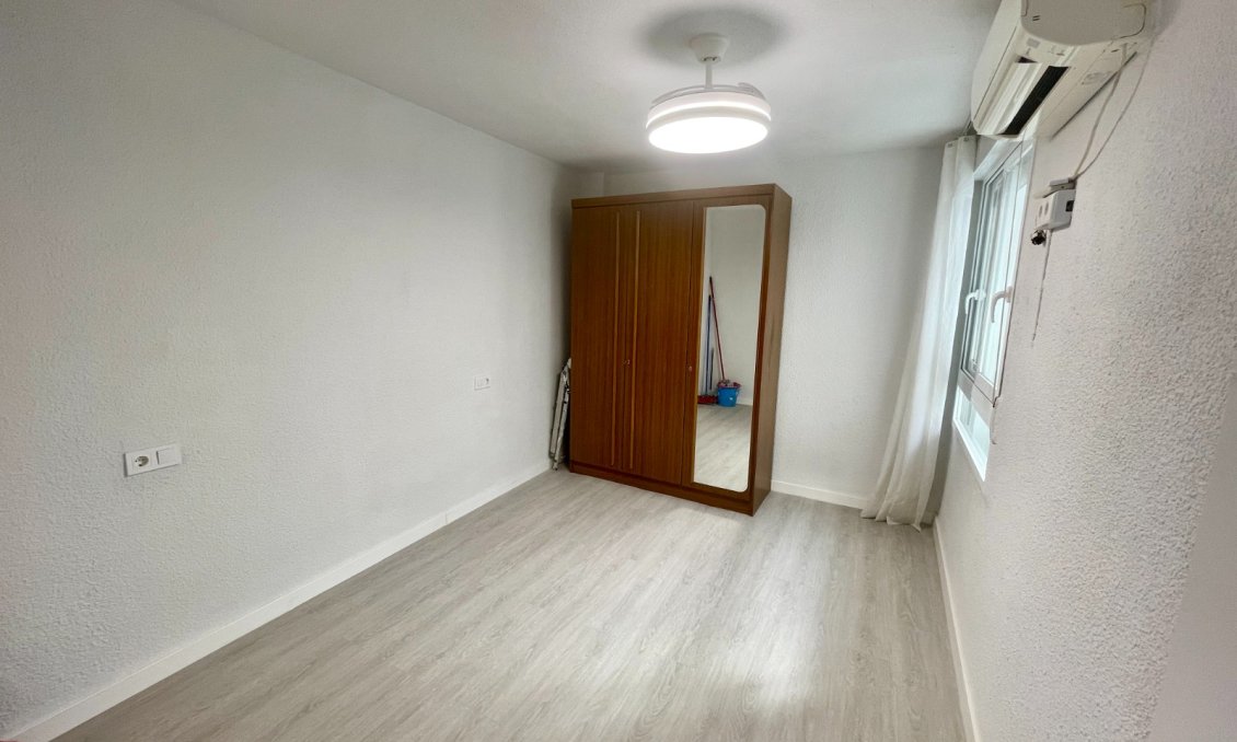 Segunda mano - Apartamento -
Bigastro - Inland