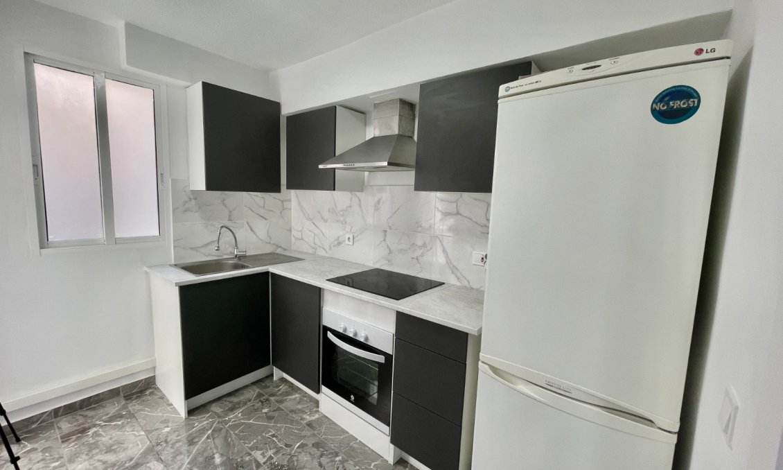 Segunda mano - Apartamento -
Bigastro - Inland