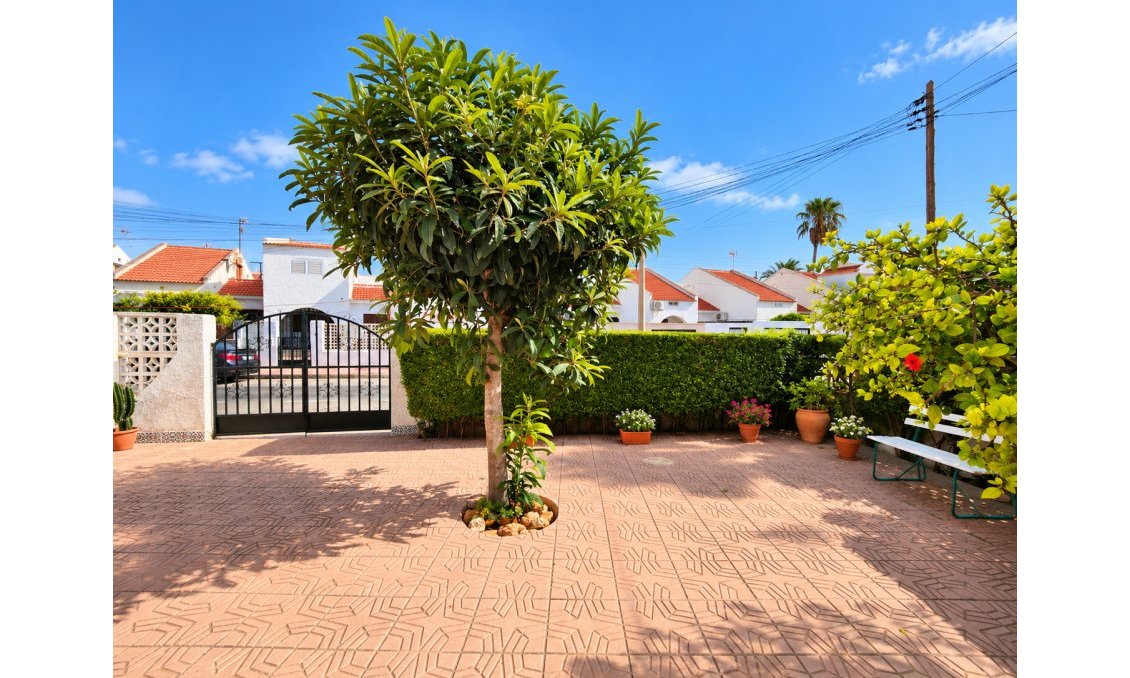 Revânzare - Casă înșiruită -
Torrevieja - Costa Blanca