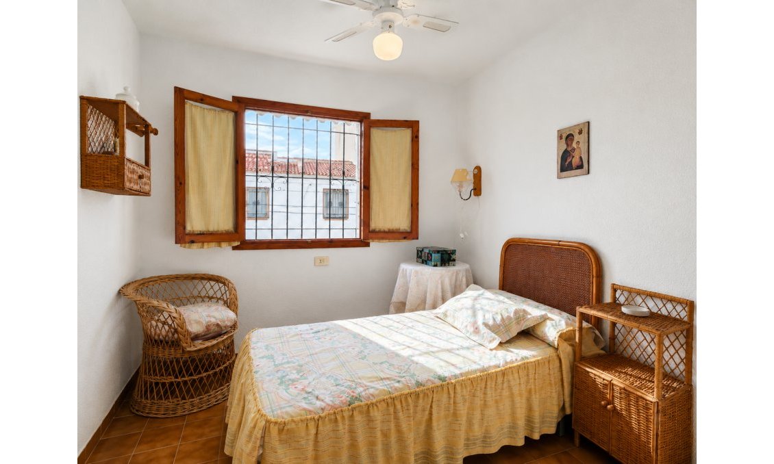 Revânzare - Casă înșiruită -
Torrevieja - Costa Blanca