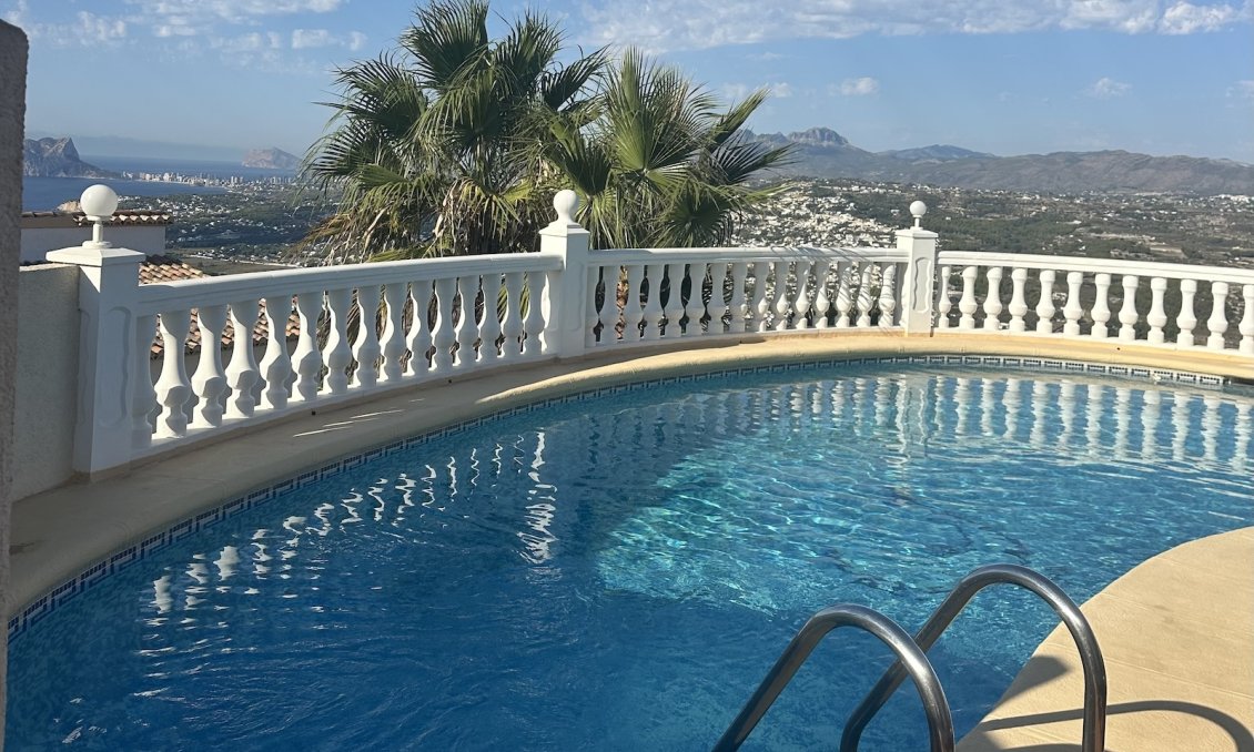 Segunda mano - Villa -
Cumbre del Sol - Costa Blanca