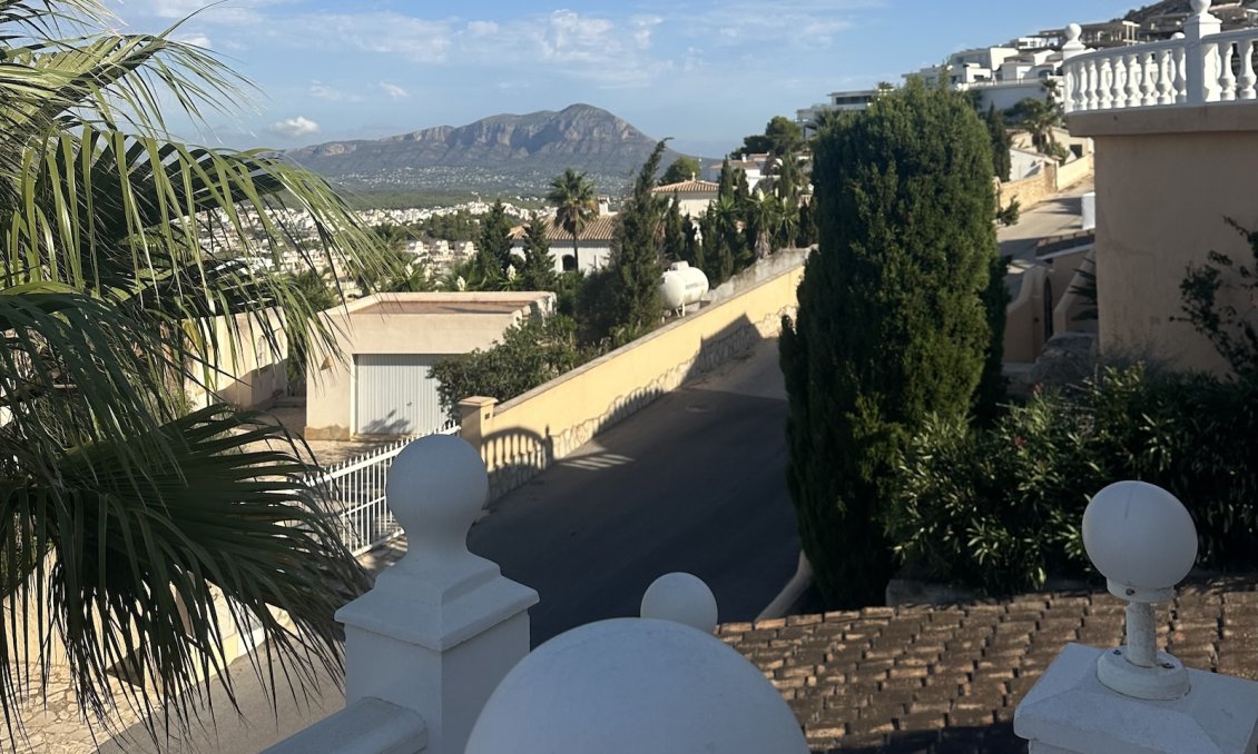 Segunda mano - Villa -
Cumbre del Sol - Costa Blanca
