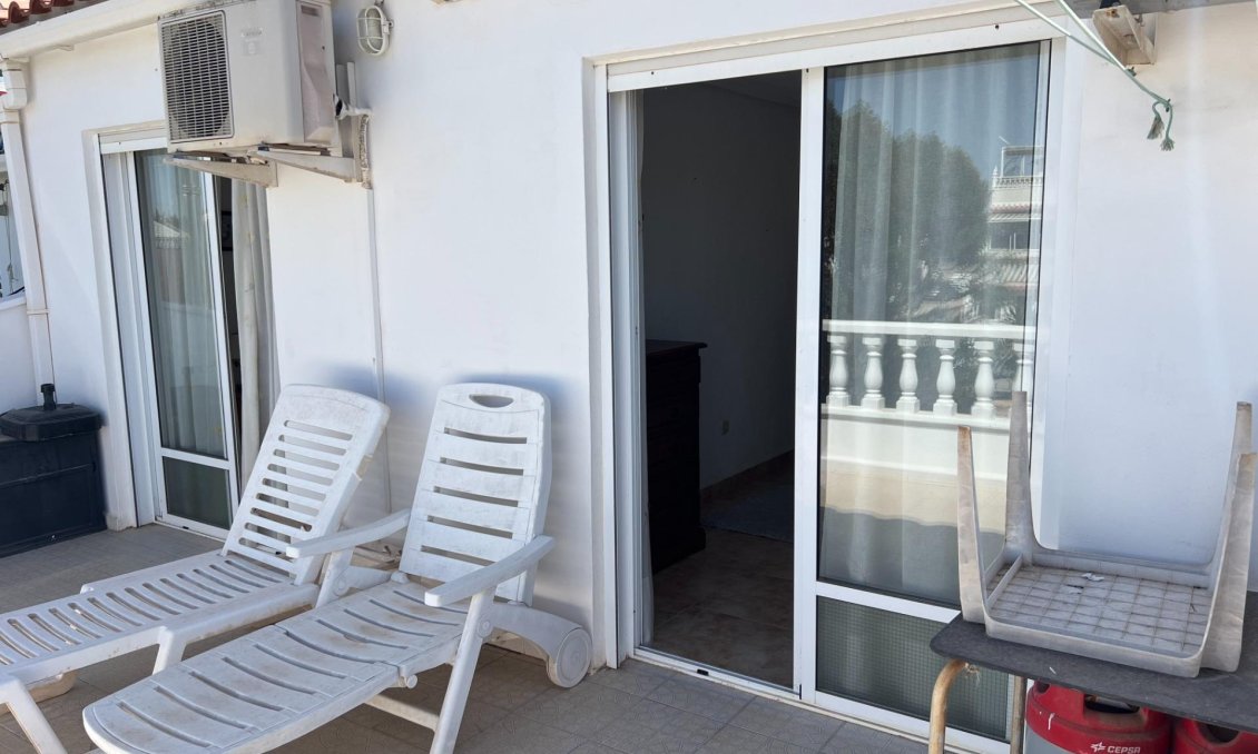 Segunda mano - Adosado -
Torrevieja - San Luis