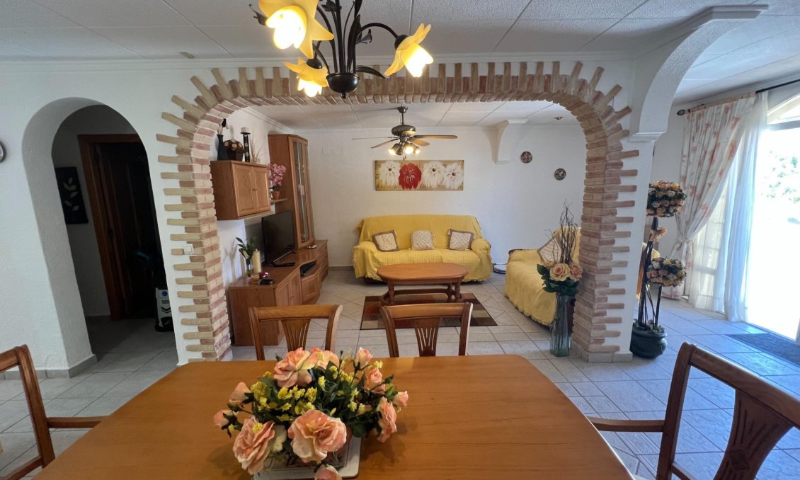 Segunda mano - Adosado -
Torrevieja - San Luis