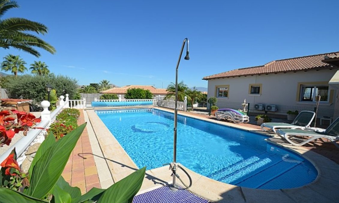 Segunda mano - Villa -
Campos del Río - Inland