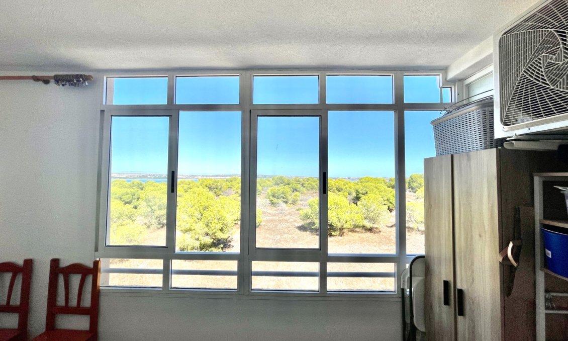 Segunda mano - Apartamento -
La Siesta - Costa Blanca