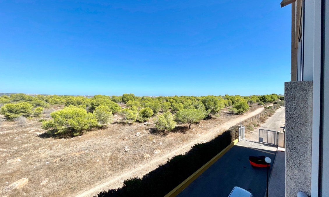 Segunda mano - Apartamento -
La Siesta - Costa Blanca