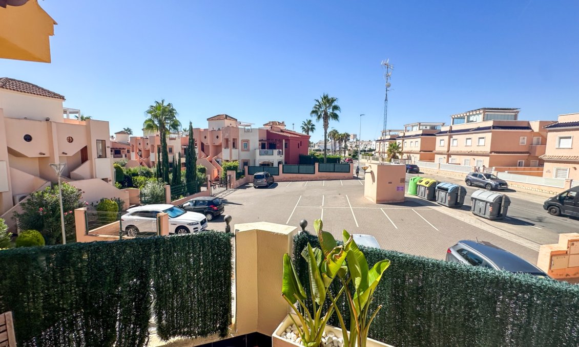 Revânzare - Bungalou -
Orihuela Costa - Costa Blanca