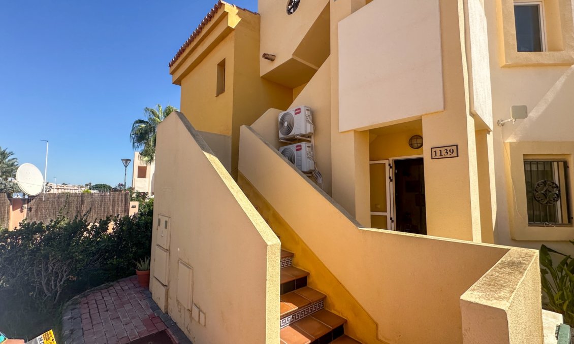 Revânzare - Bungalou -
Orihuela Costa - Costa Blanca