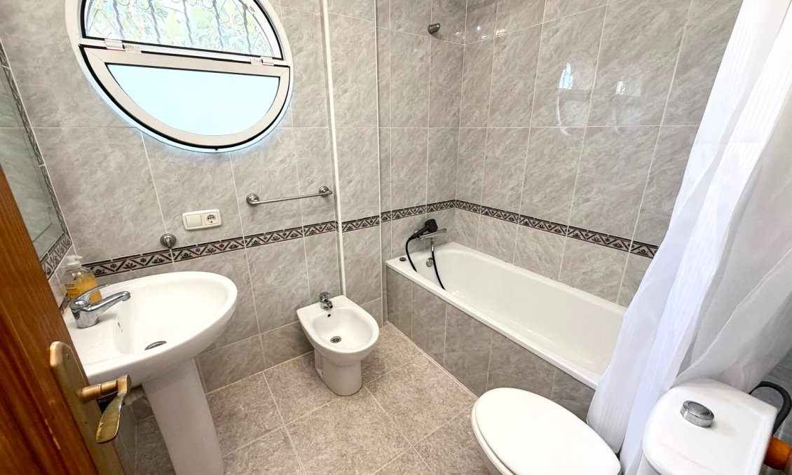 Használt Ingatlanok - Villa -
Orihuela Costa - Costa Blanca