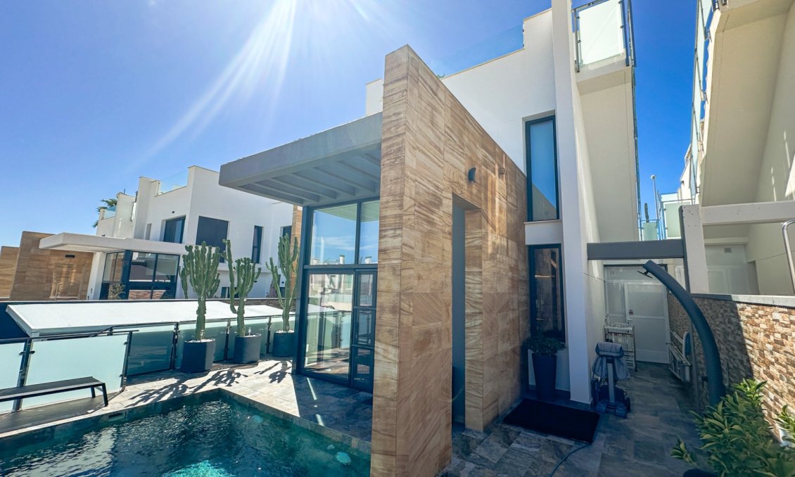 Segunda mano - Villa -
Cabo Roig - Costa Blanca