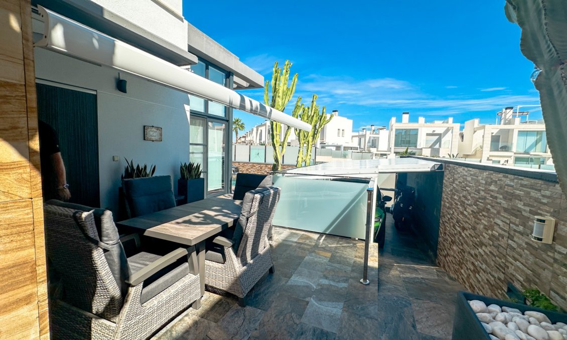 Segunda mano - Villa -
Cabo Roig - Costa Blanca