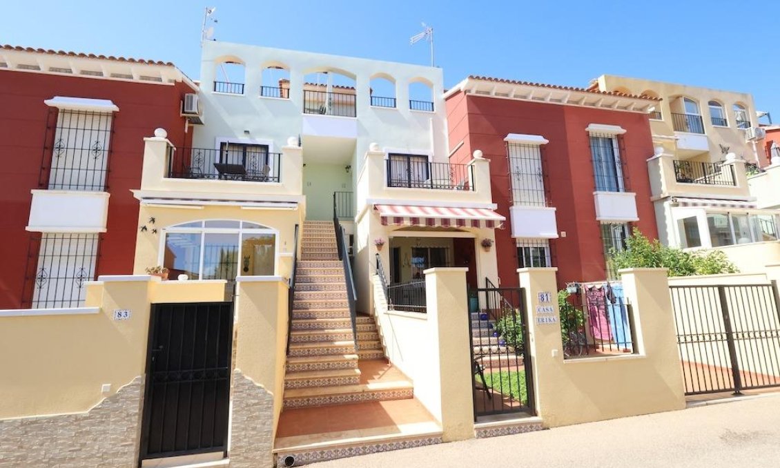 Használt Ingatlanok - Apartman -
Torrevieja - Costa Blanca