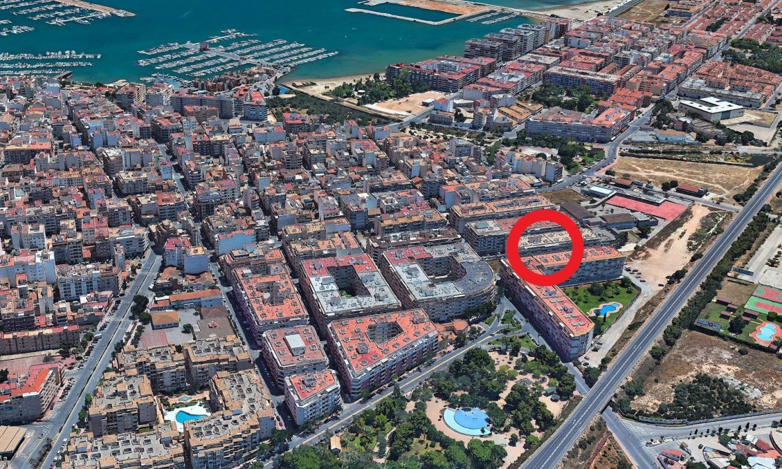 Segunda mano - Apartamento -
Torrevieja - PARQUE DE LAS NACIONES