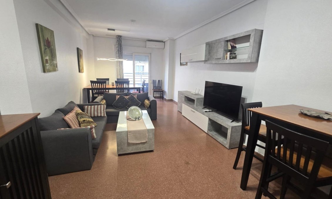 Segunda mano - Apartamento -
Torrevieja - Las Piscinas Naturales