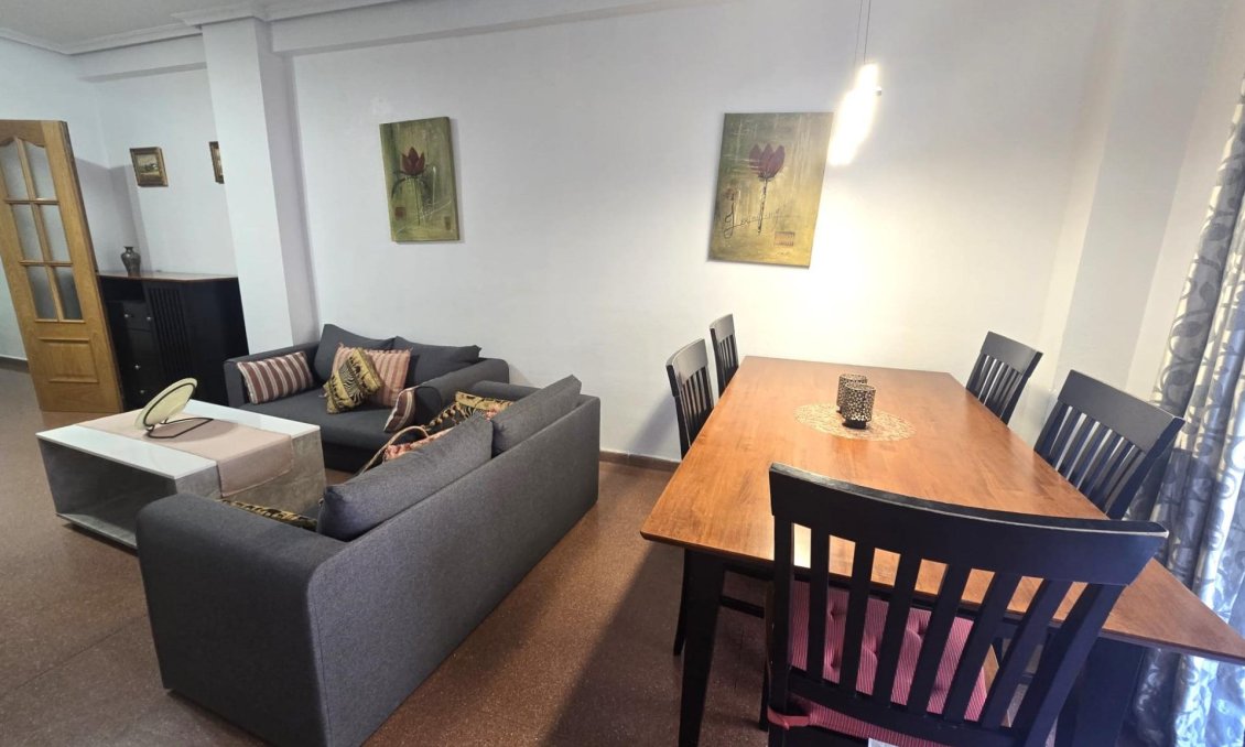 Segunda mano - Apartamento -
Torrevieja - Las Piscinas Naturales