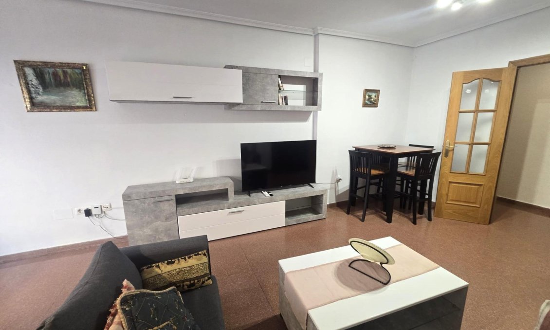 Segunda mano - Apartamento -
Torrevieja - Las Piscinas Naturales
