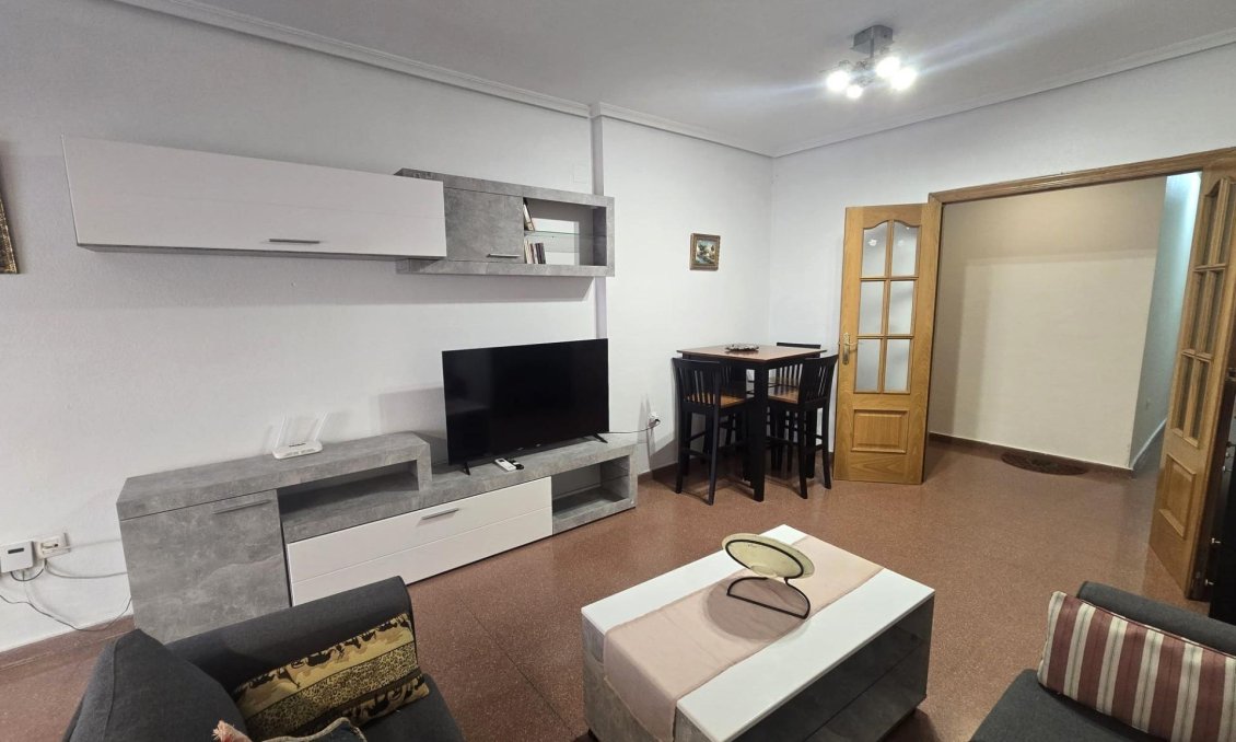 Segunda mano - Apartamento -
Torrevieja - Las Piscinas Naturales