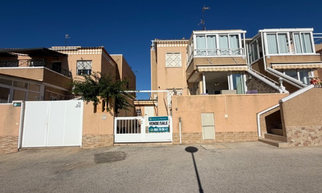 Wiederverkauf - Wohnung -
Torrevieja - Costa Blanca