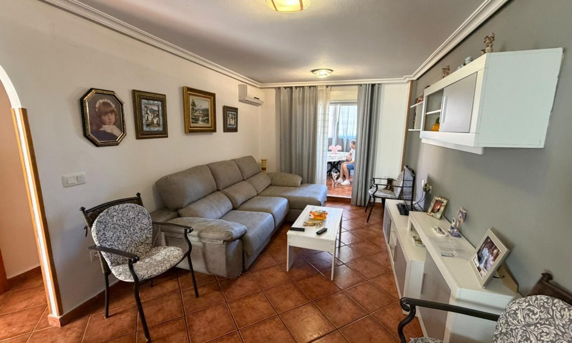 Revânzare - Apartament -
Torrevieja - Playa del Cura