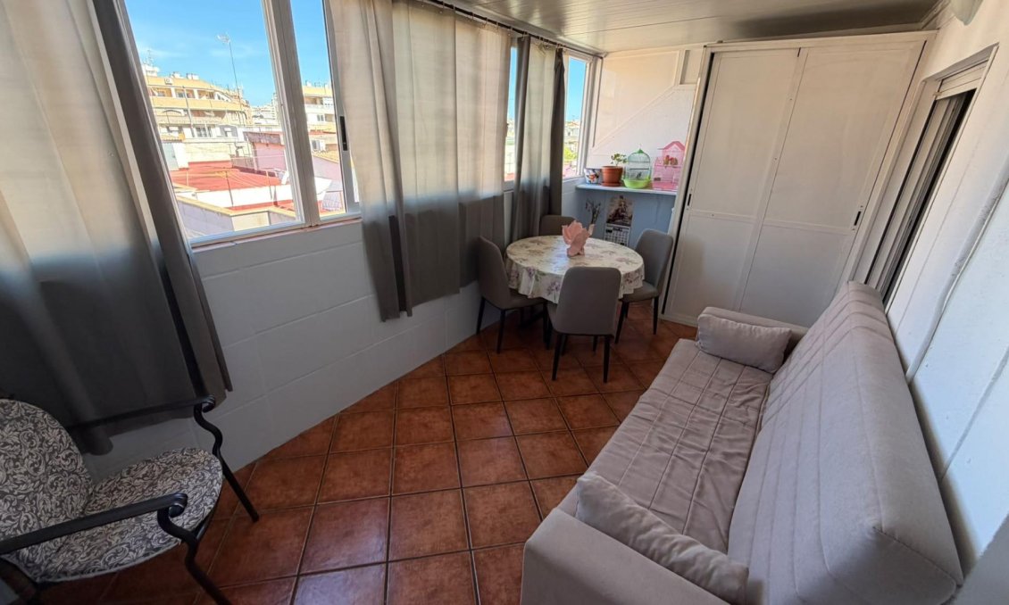 Revânzare - Apartament -
Torrevieja - Playa del Cura