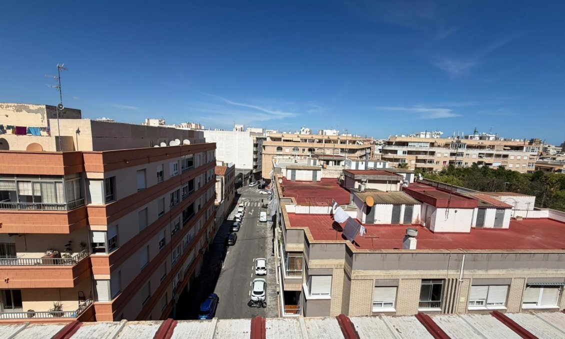 Revânzare - Apartament -
Torrevieja - Playa del Cura