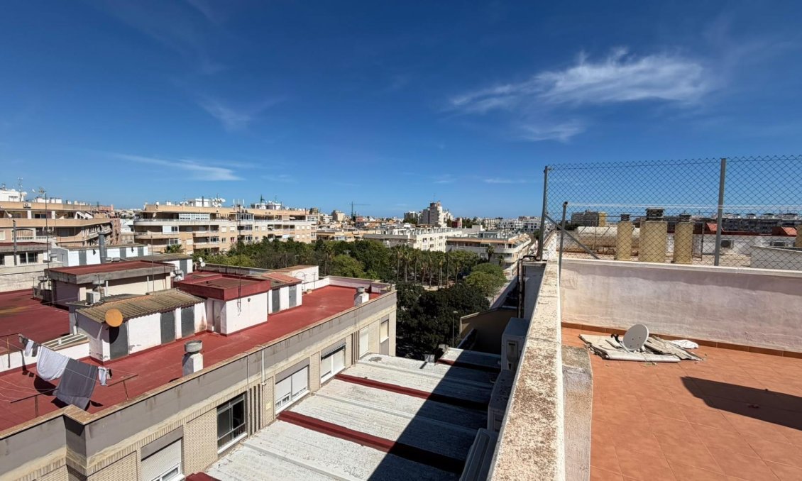 Revânzare - Apartament -
Torrevieja - Playa del Cura