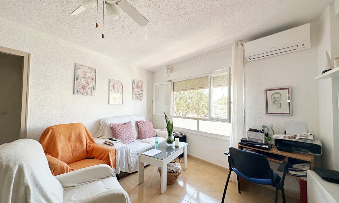 Segunda mano - Apartamento -
Torrevieja - Playa De Los Naufragos