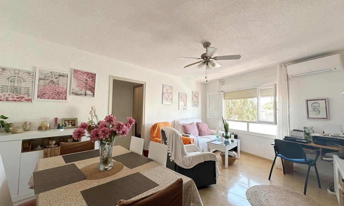 Segunda mano - Apartamento -
Torrevieja - Playa De Los Naufragos