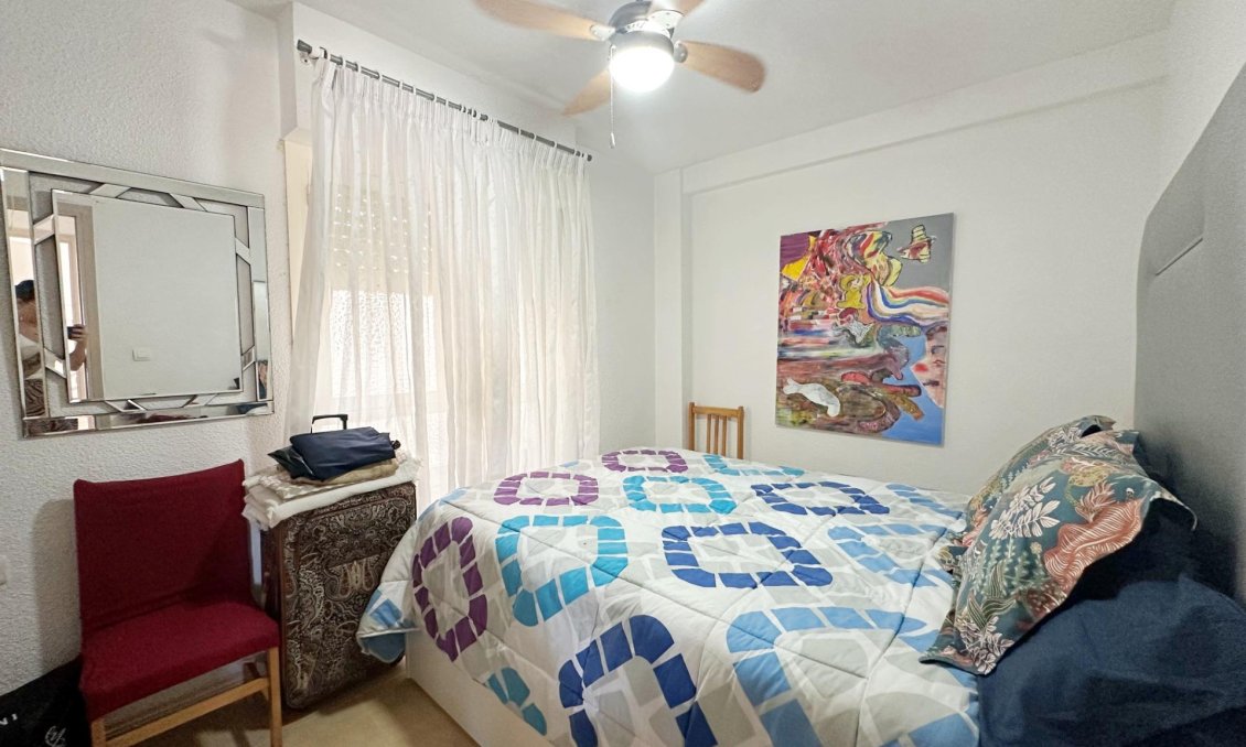 Segunda mano - Apartamento -
Torrevieja - Playa De Los Naufragos