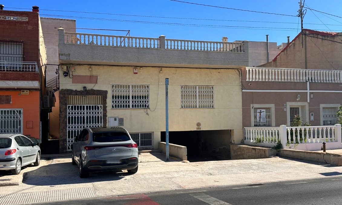 Revente - Maison de ville -
Orihuela - Inland
