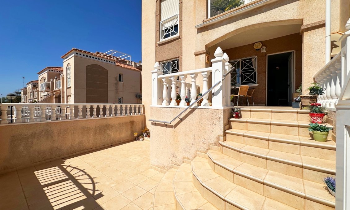 Segunda mano - Bungalow -
Torrevieja - Costa Blanca