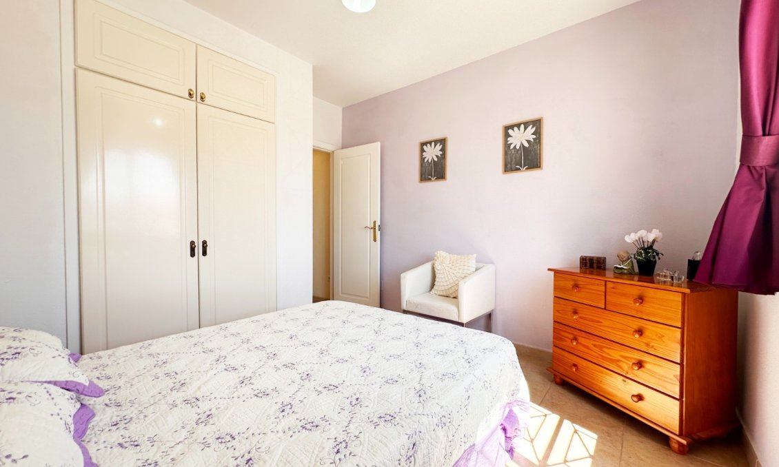 Segunda mano - Bungalow -
Torrevieja - Costa Blanca