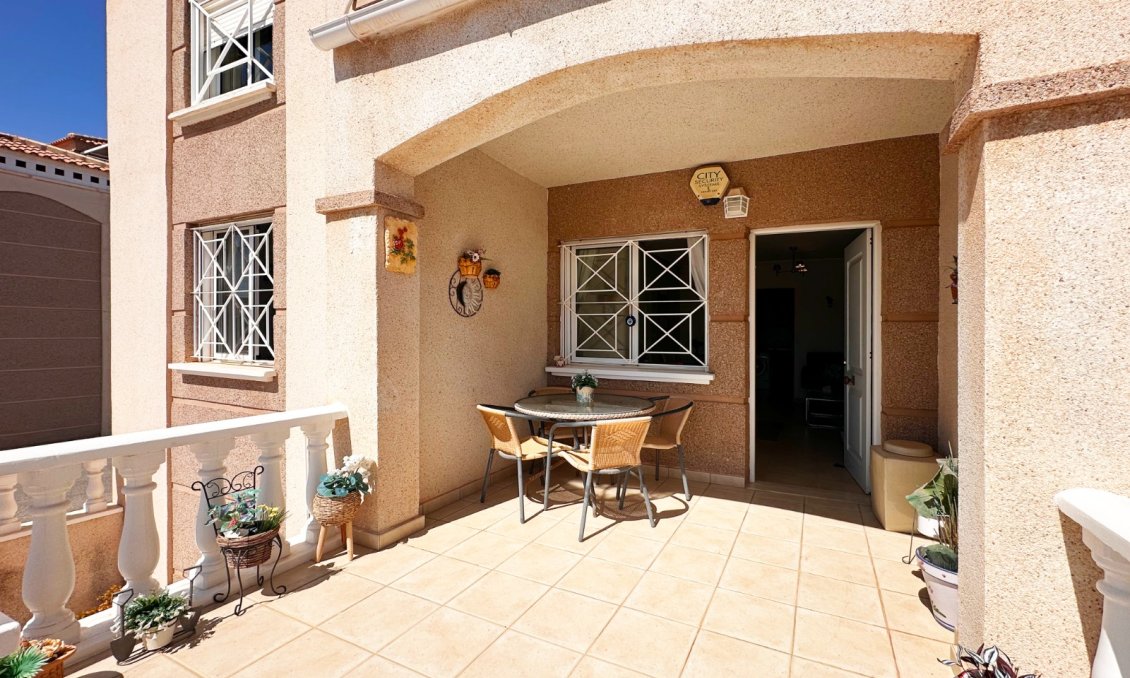 Segunda mano - Bungalow -
Torrevieja - Costa Blanca