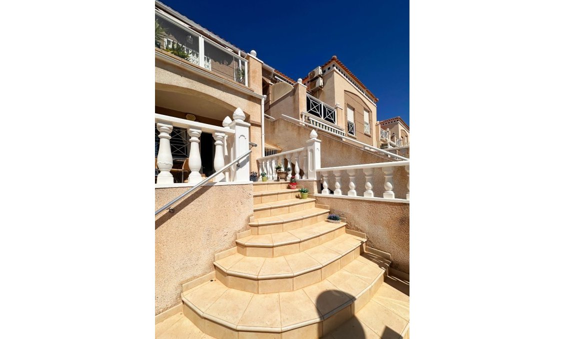 Segunda mano - Bungalow -
Torrevieja - Costa Blanca