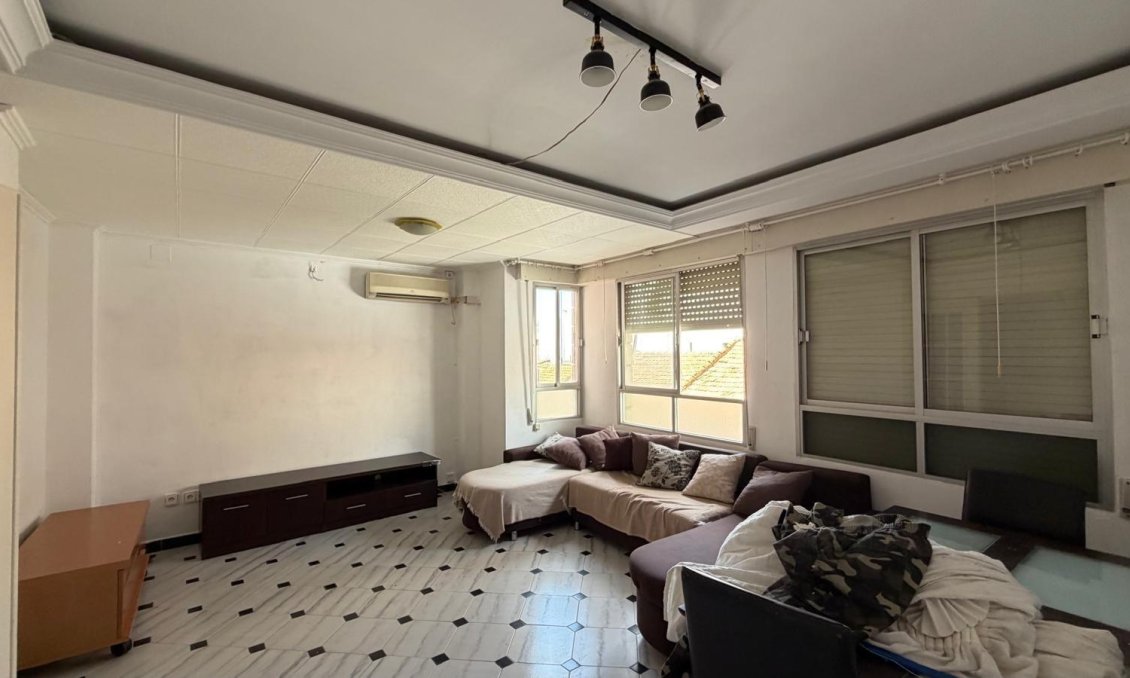Segunda mano - Apartamento -
Torrevieja - Centro