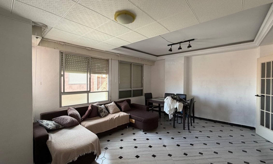 Segunda mano - Apartamento -
Torrevieja - Centro