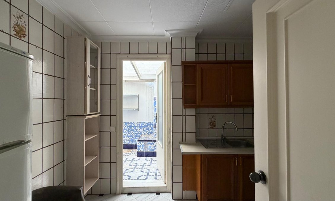 Segunda mano - Apartamento -
Torrevieja - Centro