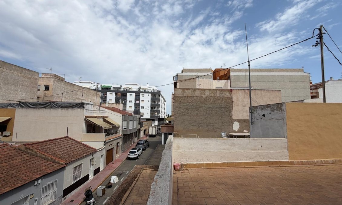 Segunda mano - Apartamento -
Torrevieja - Centro