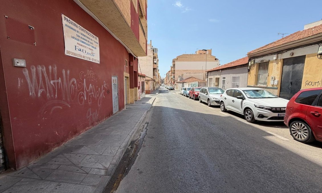 Segunda mano - Apartamento -
Torrevieja - Centro