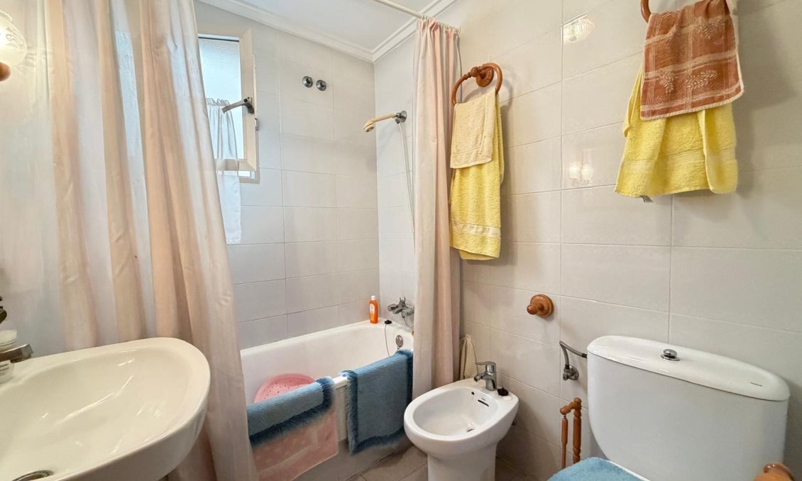 Wiederverkauf - Wohnung -
Torrevieja - Playa del Cura