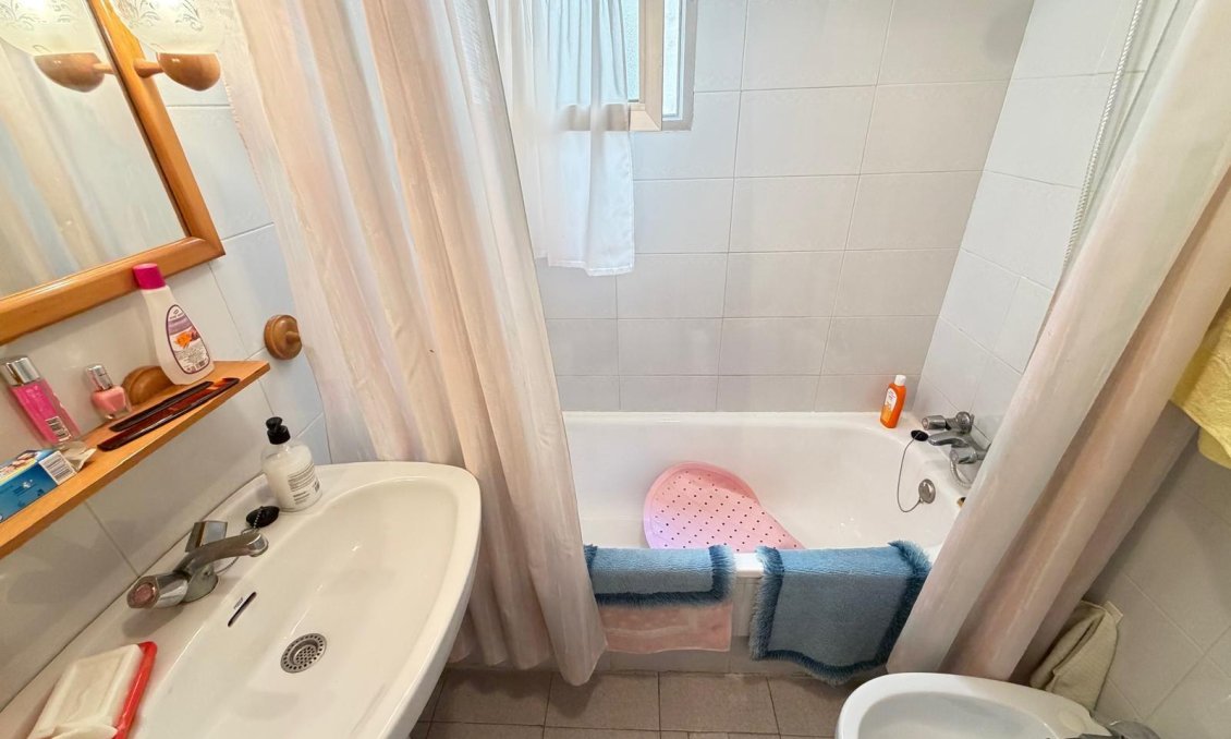 Wiederverkauf - Wohnung -
Torrevieja - Playa del Cura